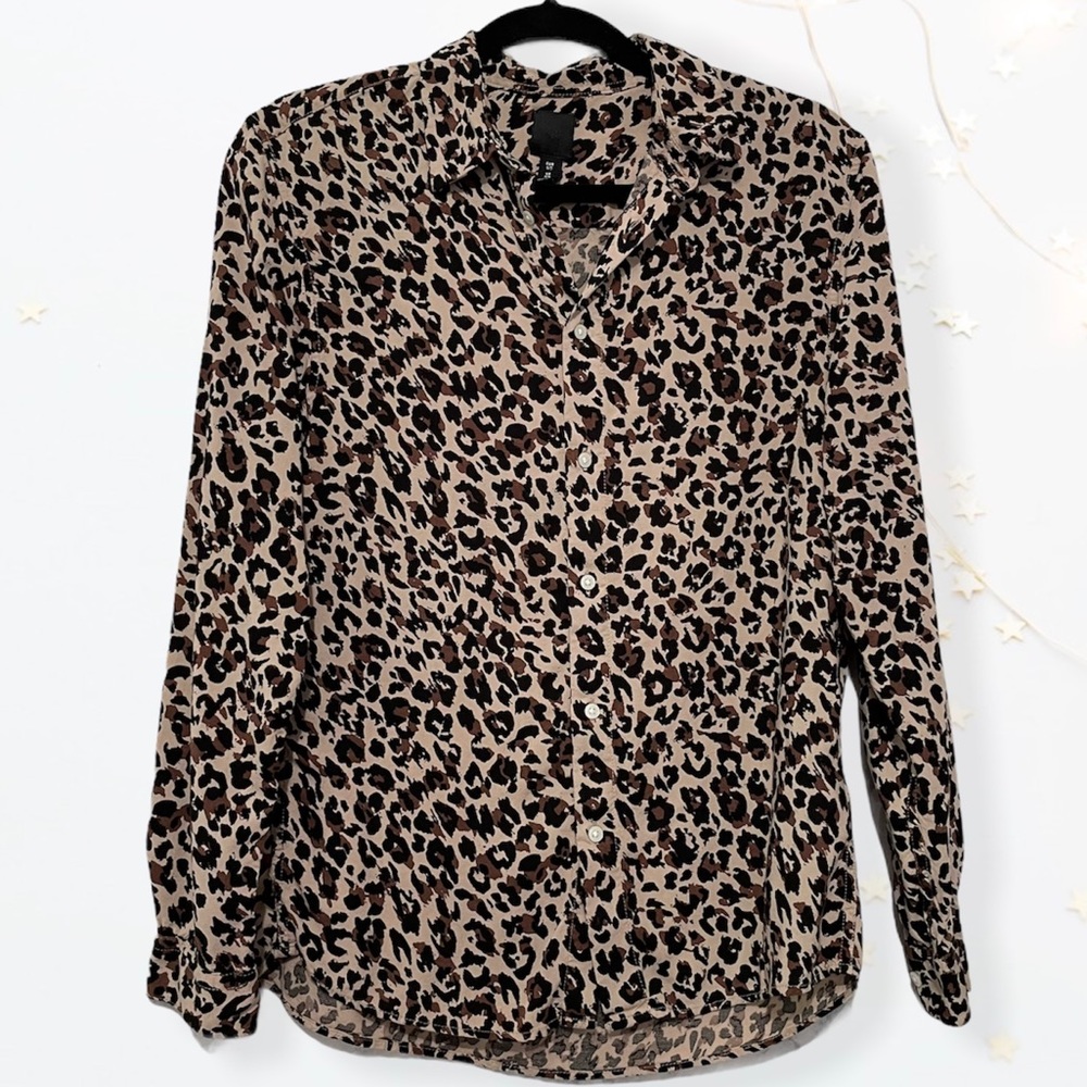 🔥H&M animal print top blouse long sleeve size S